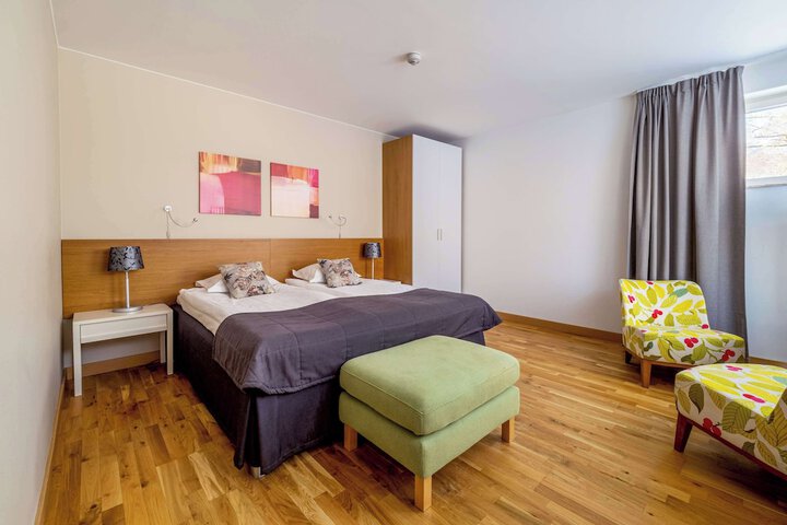 Room 13 of 70