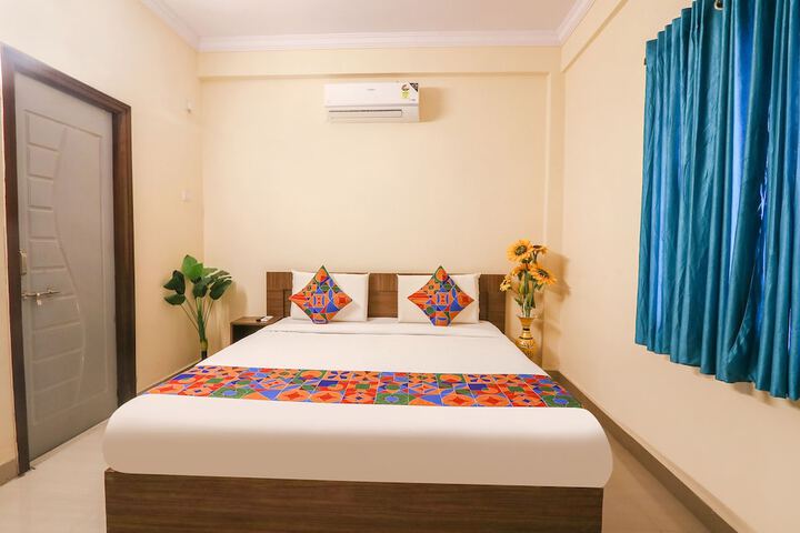 Room 8 of 23