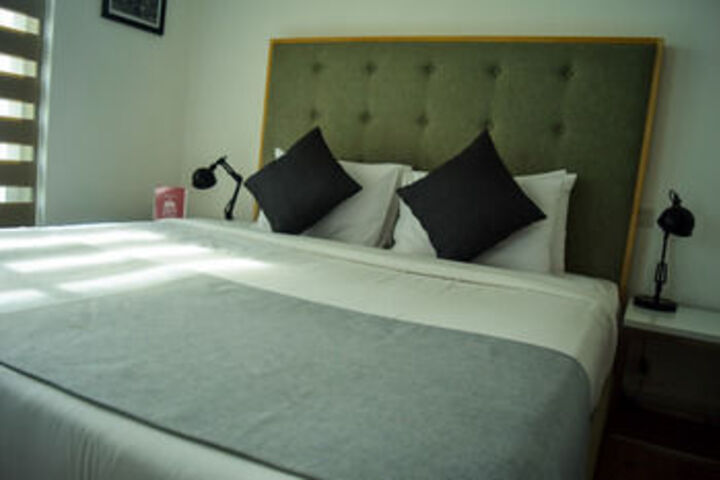 Room 16 of 27