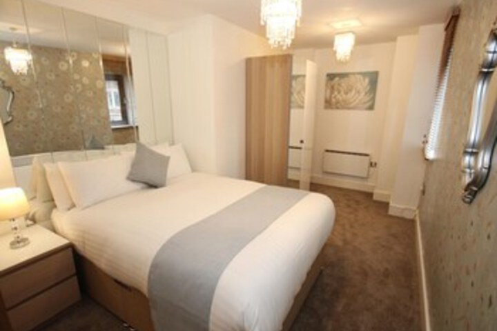 Room 70 of 141