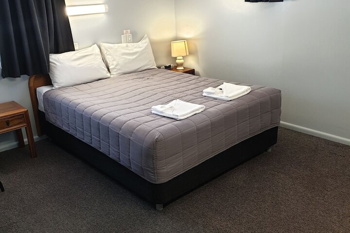 Room 8 of 49