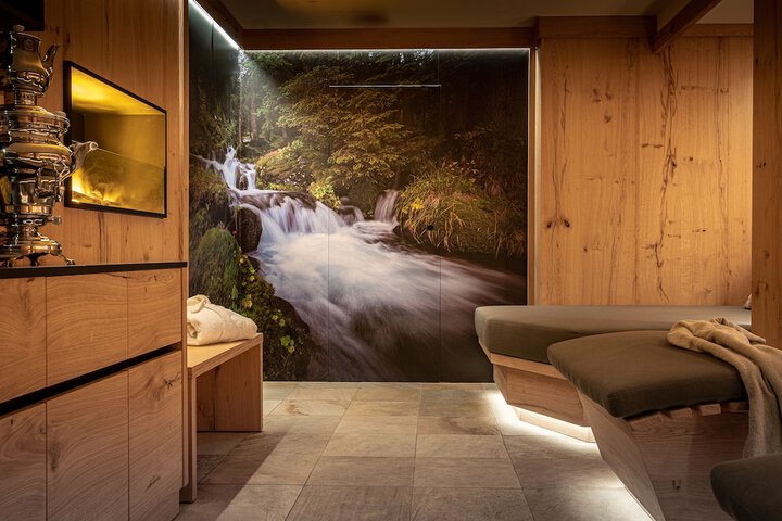 Spa 7 of 11