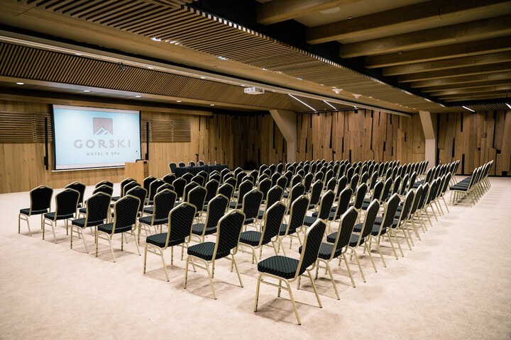 Ballroom/Hall 74 of 81