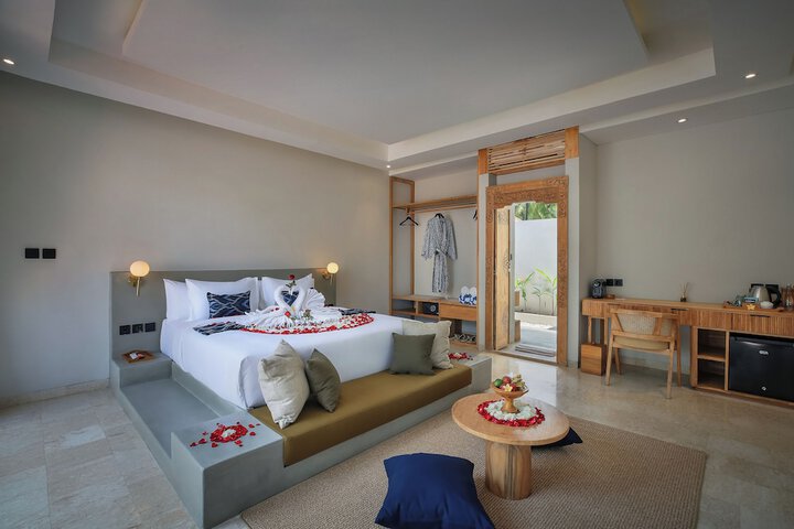 Room 28 of 113