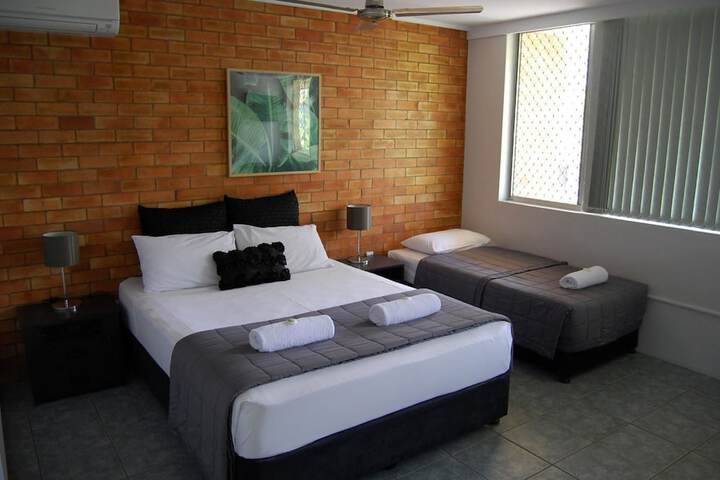 Room 7 of 49
