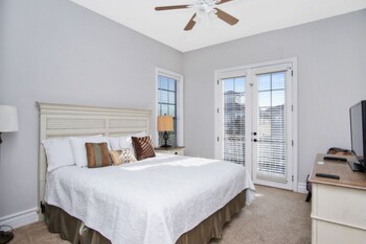 Room 14 of 37