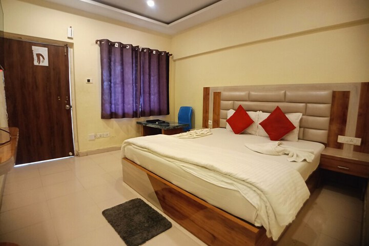 Room 16 of 80