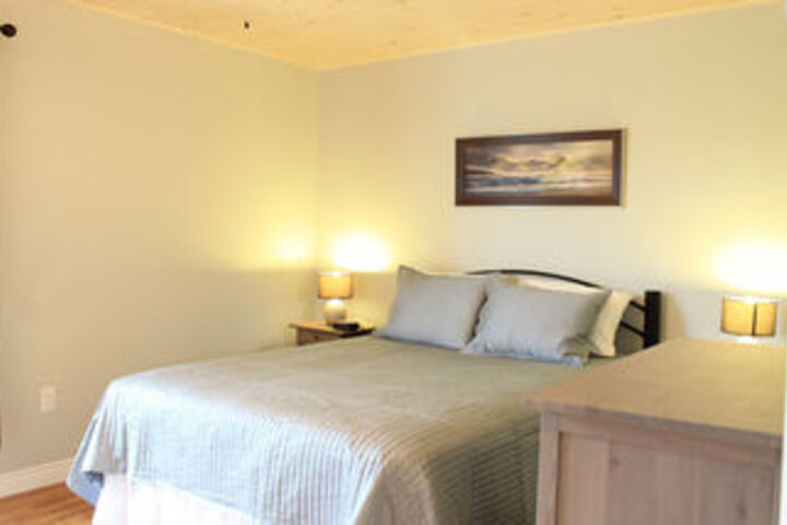 Room 6 of 14