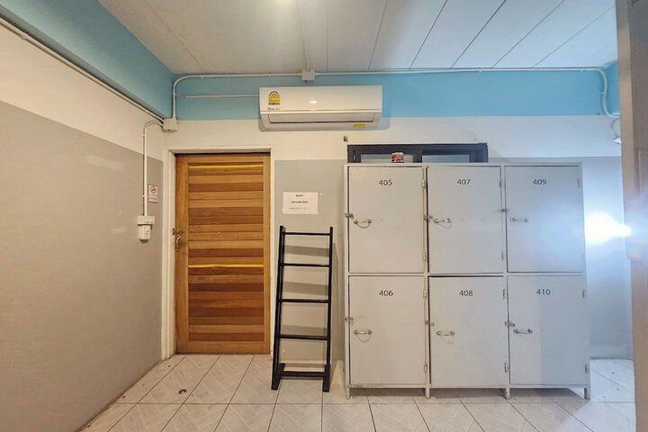 Room 56 of 94