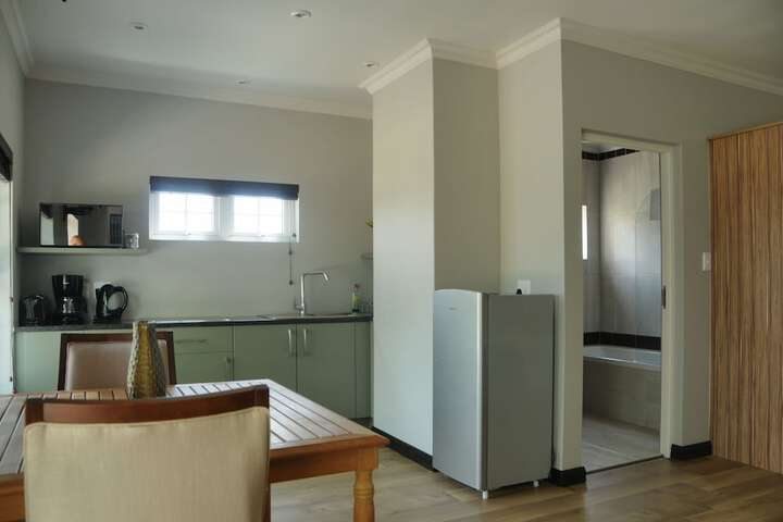 Room 10 of 170