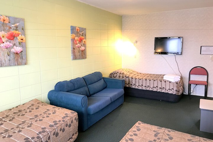 Room 48 of 69