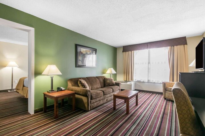 Room 34 of 57