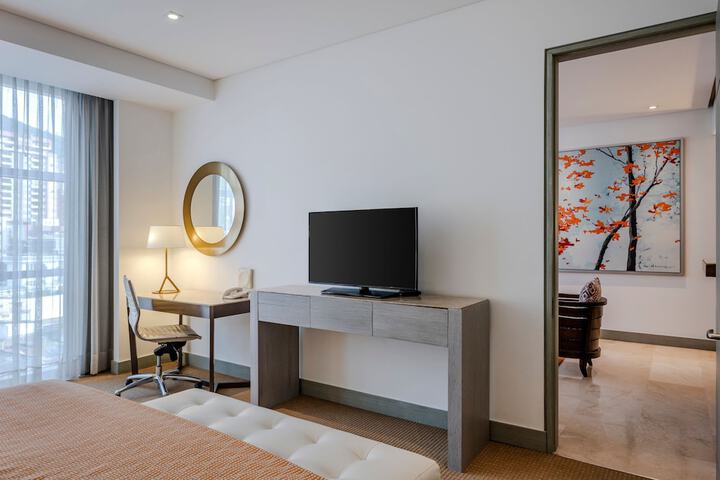 Room 28 of 151