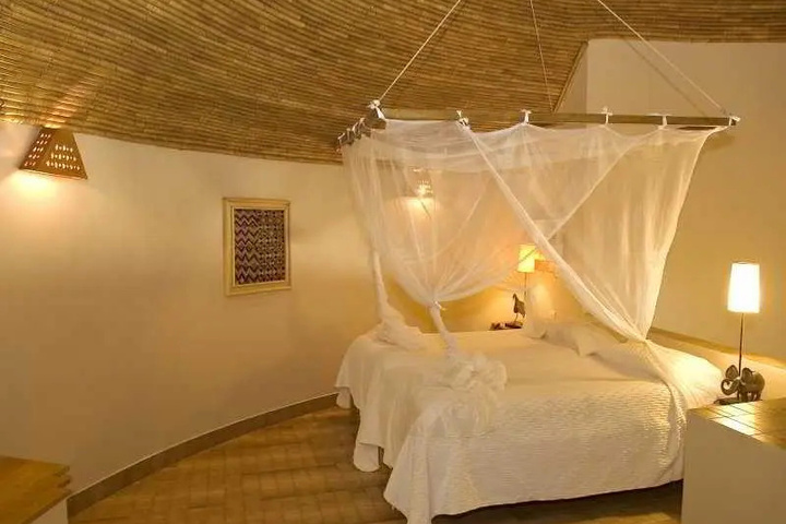 Room 3 of 11