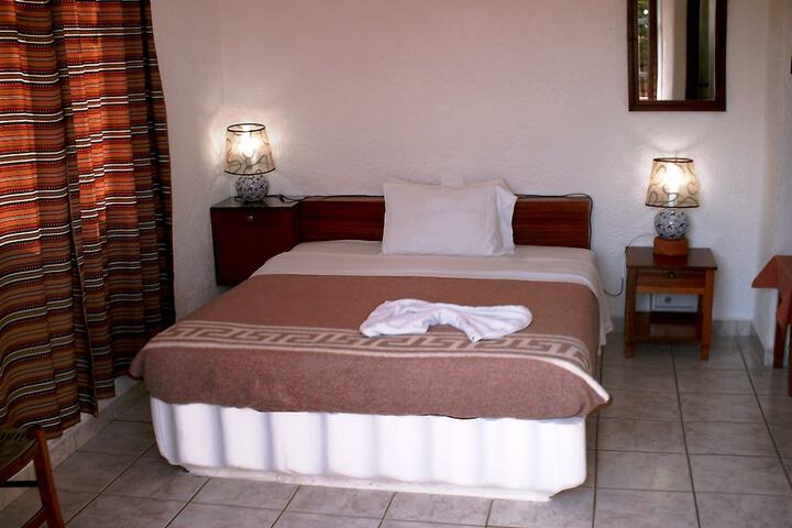 Room 14 of 79