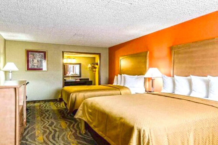 Room 3 of 21