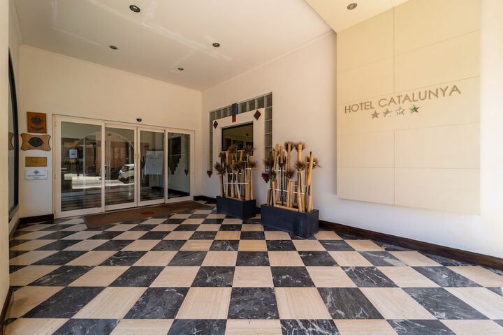 Hotel 210 of 254