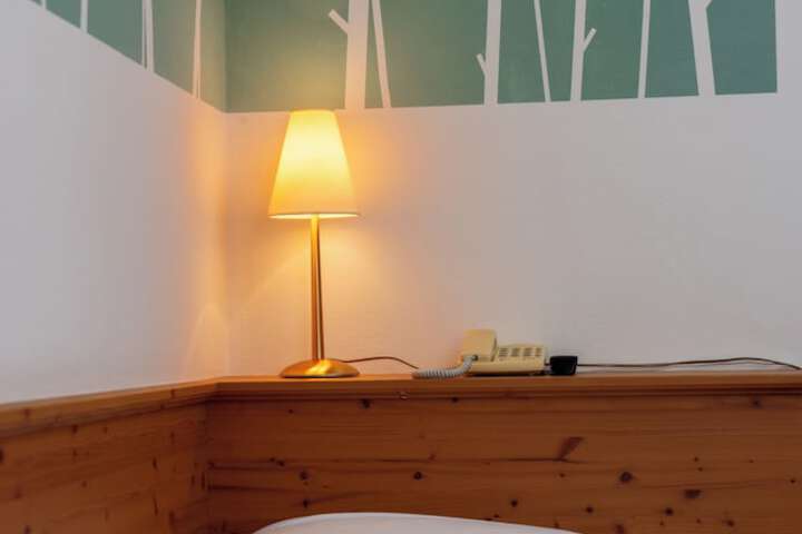 Room 33 of 115