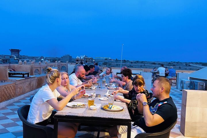 Dining 59 of 85