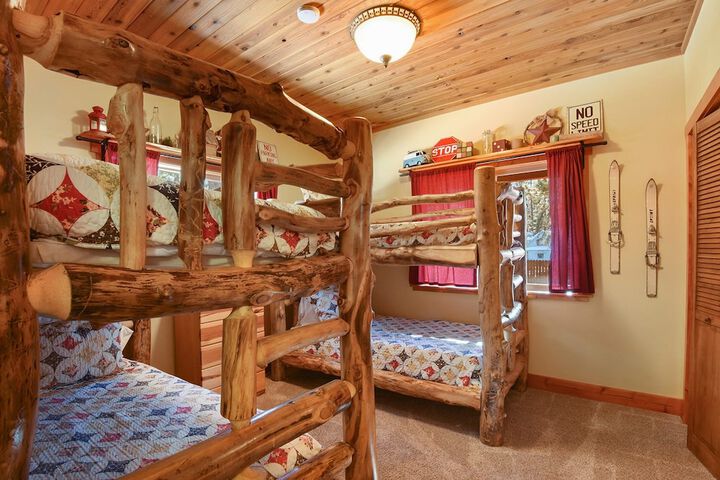Room 3 of 45