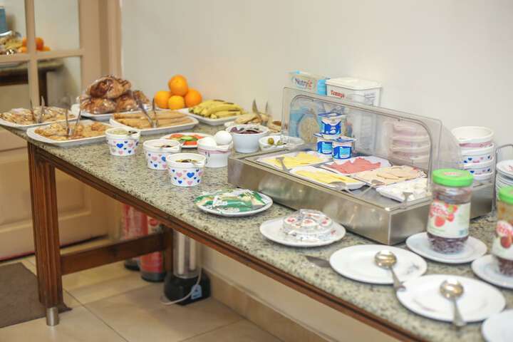 Breakfast buffet