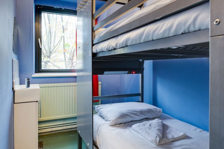 Room 10 of 46