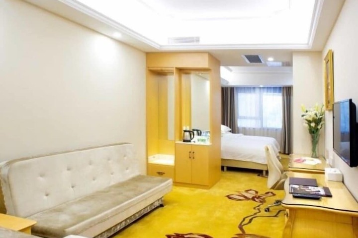 Room 19 of 31