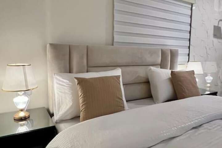 Room 5 of 29