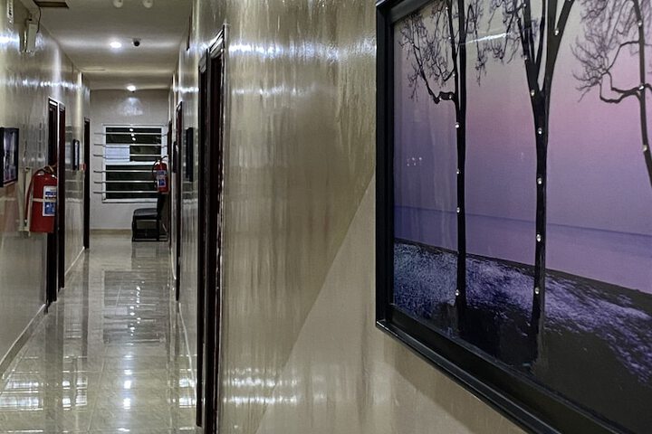 Ballroom/Hall 11 of 14