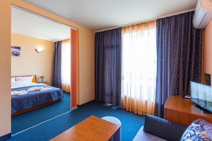 Room 36 of 110