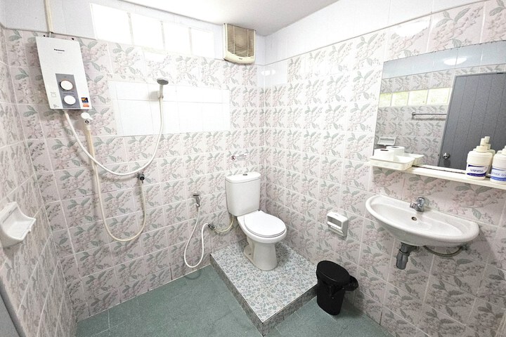 Room 63 of 92