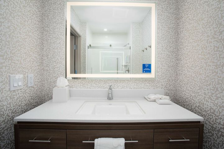 Bathroom shower