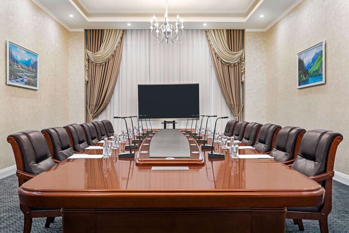Meeting 33 of 40