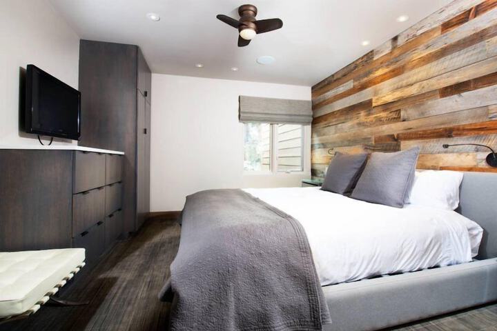 Exterior of Luxury 3 Bedroom Downtown Aspen Vacation Rental With Amenities Including Heated Pool Hot Tubs, Game Room and Spa