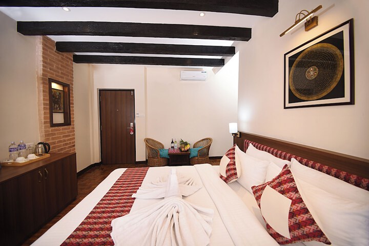 Room 27 of 71