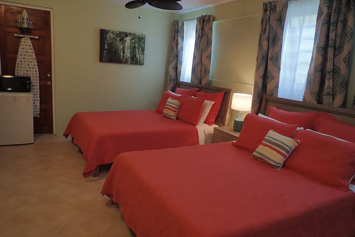 Room 4 of 83