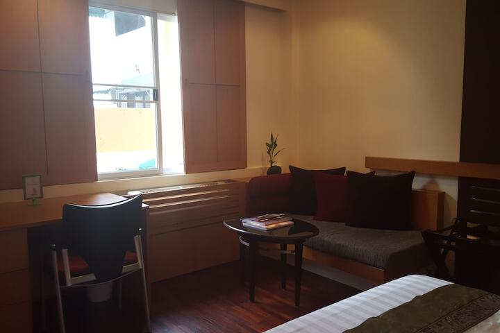 Room 4 of 36