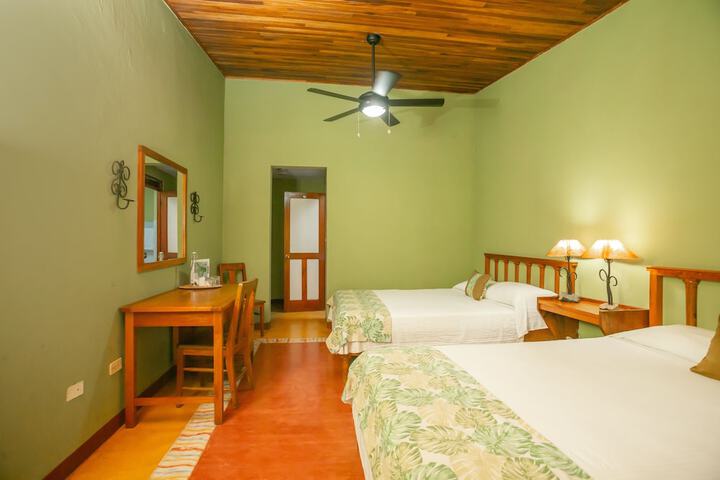 Room 30 of 172