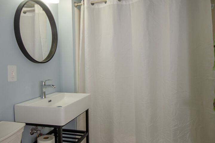 Room 3 of 19
