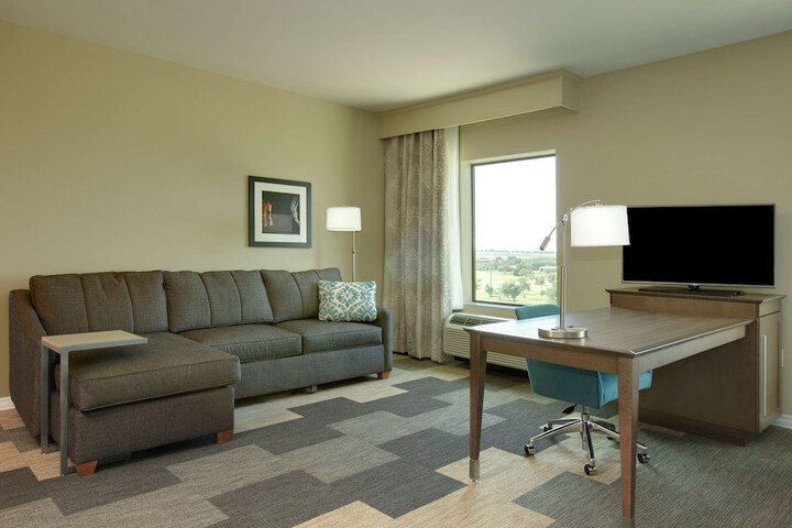 Room 10 of 25