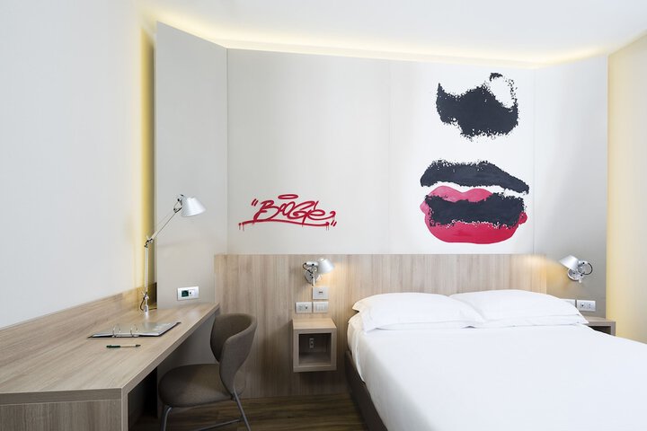 Room 7 of 59