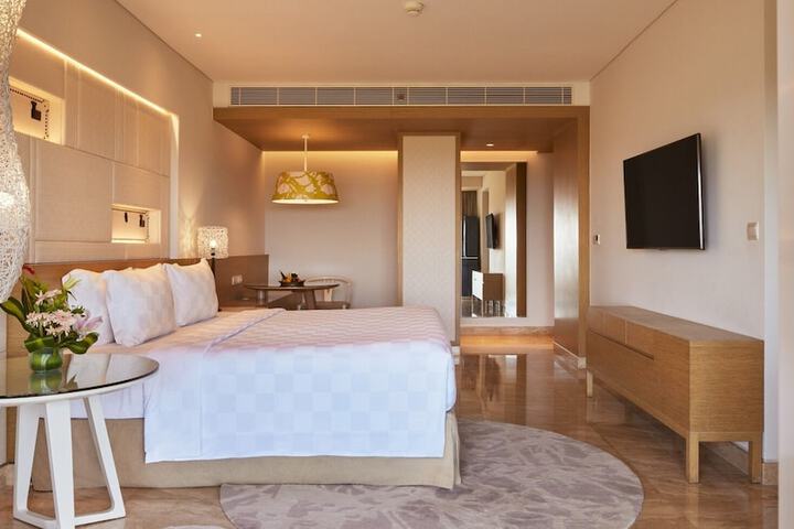 Room 55 of 204