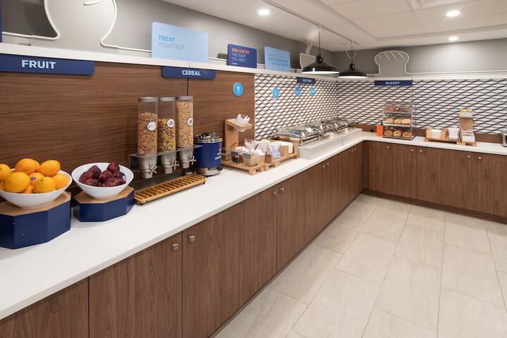 Breakfast/Coffee Service 46 of 50