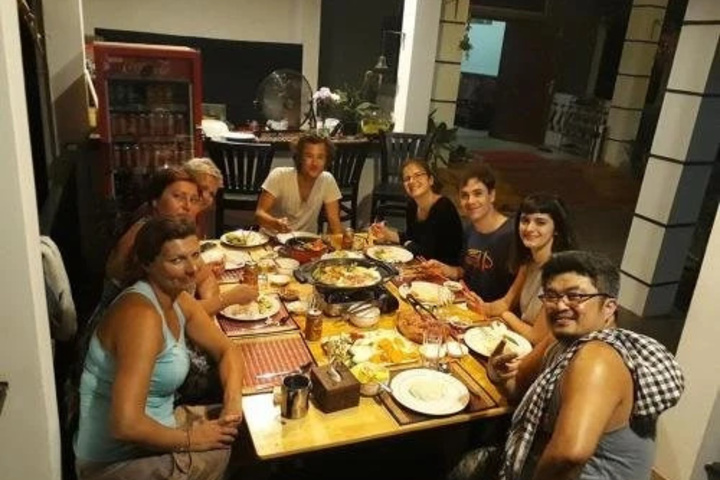 Dining 14 of 16
