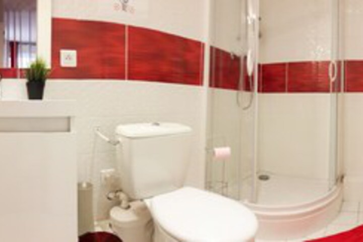 Room 2 of 14