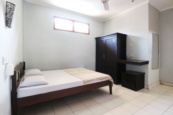 Room 25 of 61
