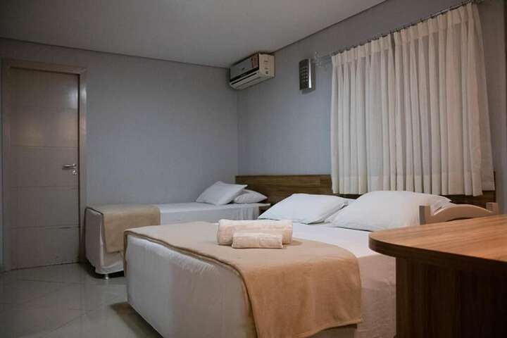 Room 17 of 40