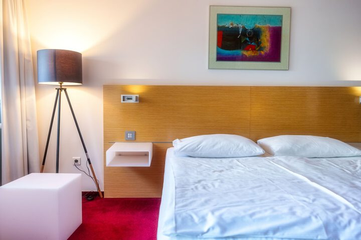 Room 14 of 78