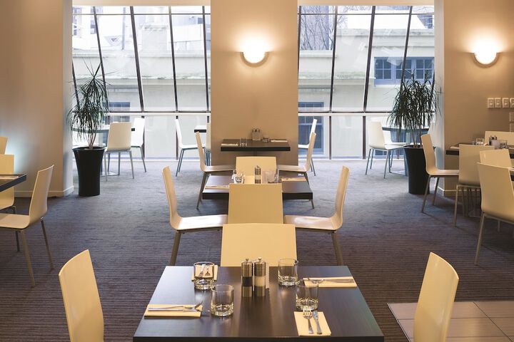 Dining Photos