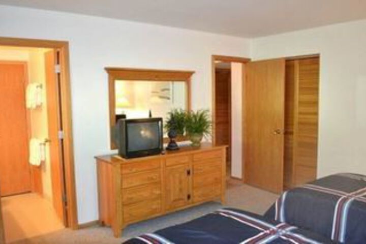 Room 32 of 41